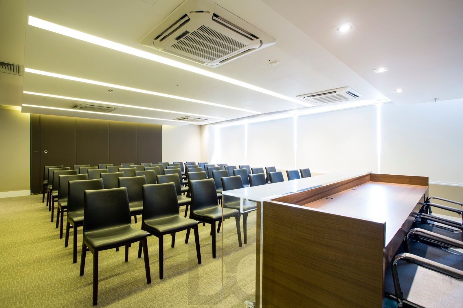 Sala comercial com 44 m2 a venda no Trend Nova Carlos Gomes. — foto 25