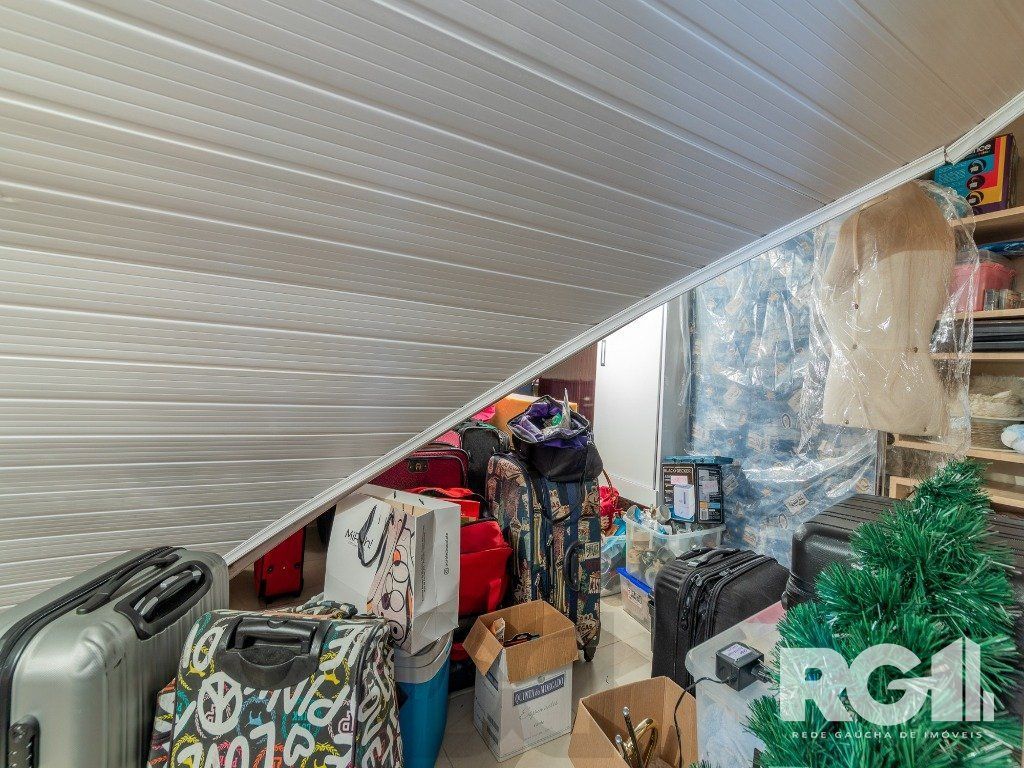 EXCLUSIVIDADE Belíssima casa de 4 suítes + gabinete no condomínio fechado Terra Mater com vista exuberante para o bosque, próximo da portaria e infraestrutura. — foto 36
