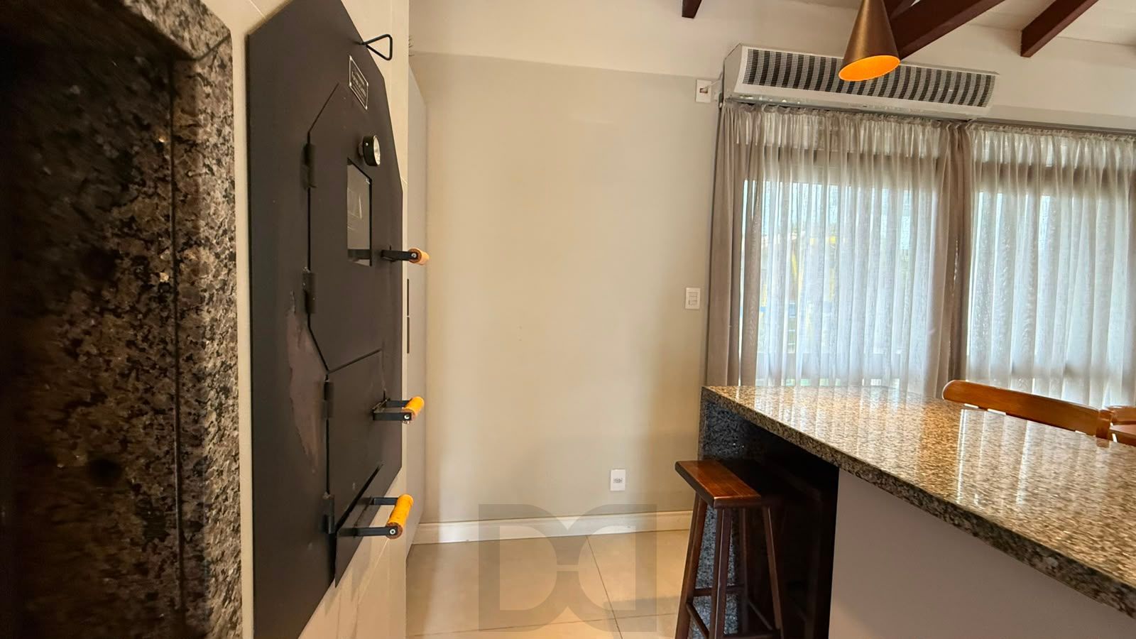 Lindo Apartamento a venda Semimobiliado de 2 Quartos no Bairro Petrópolis, Porto Alegre — foto 18