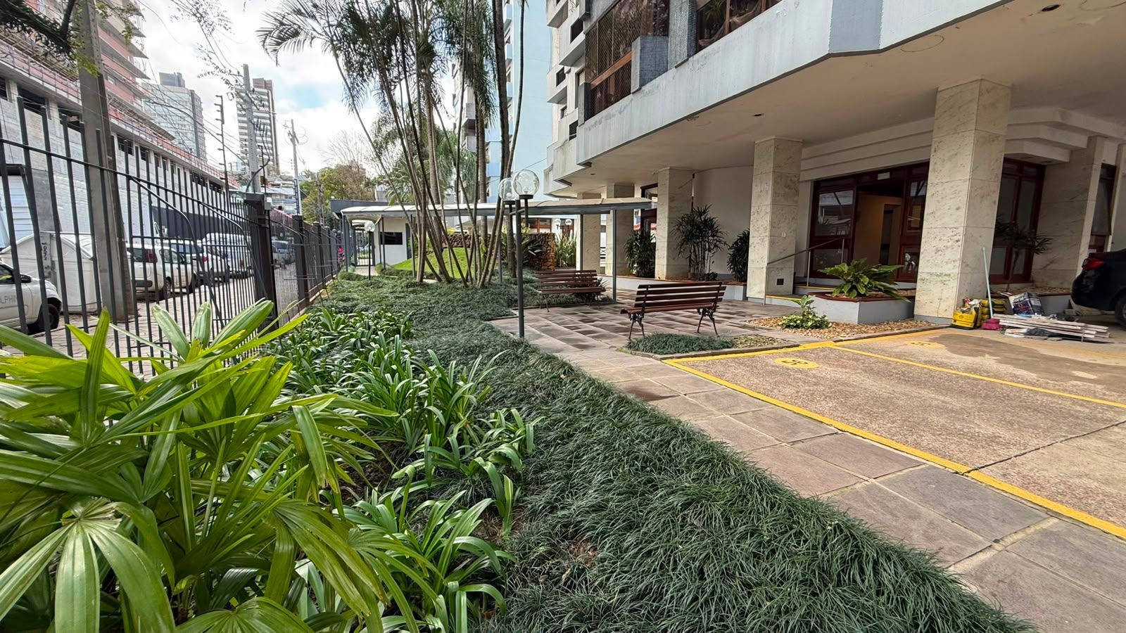 Lindo Apartamento a venda Semimobiliado de 2 Quartos no Bairro Petrópolis, Porto Alegre — foto 16