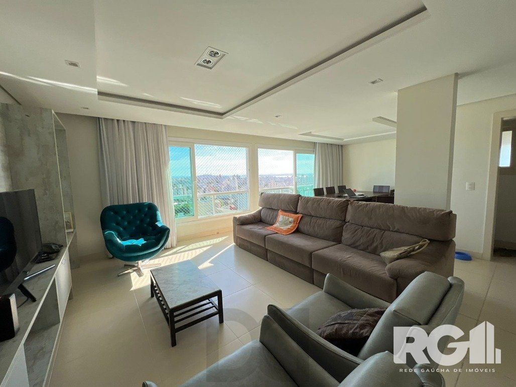 Espetacular apartamento para VENDA mobiliado, 3 dormitórios, 2 vagas cobertas, infra completa no coração do Bairro Petrópolis. — foto 4