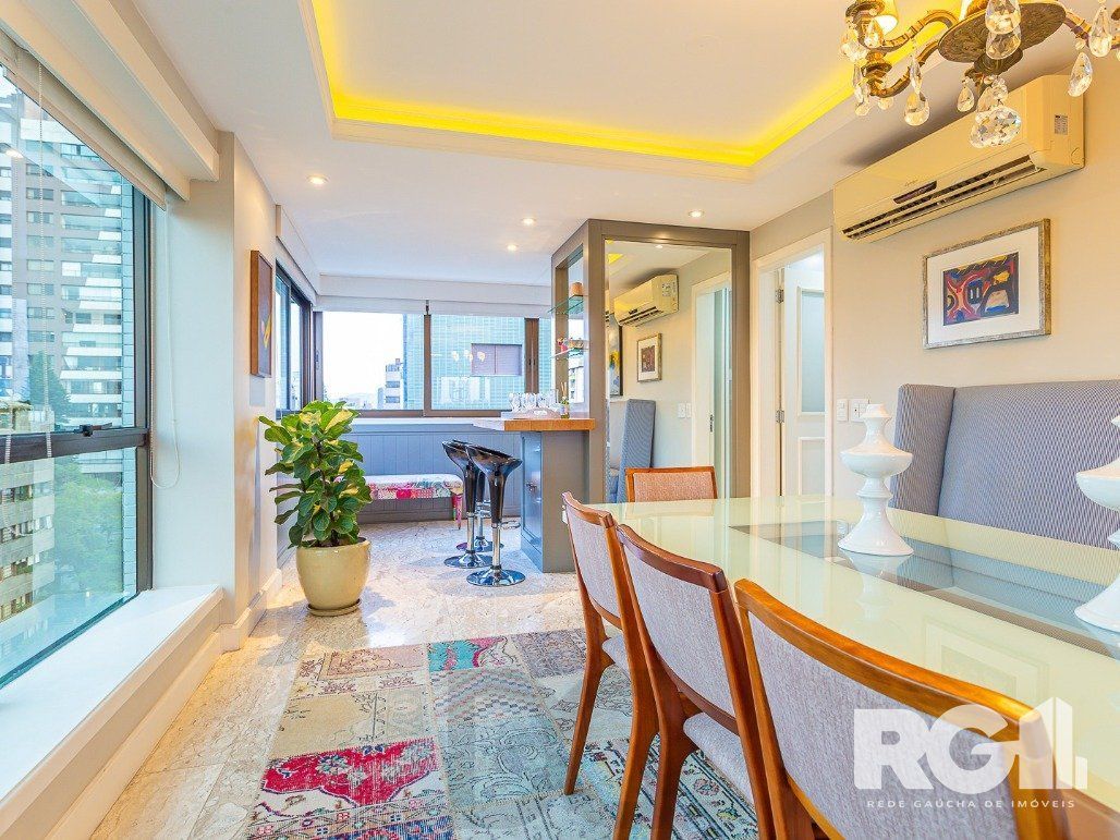 Apartamento semimobiliado, 167 m², 3 suítes e 3 vagas de garagem no bairro Bela Vista. — foto 6
