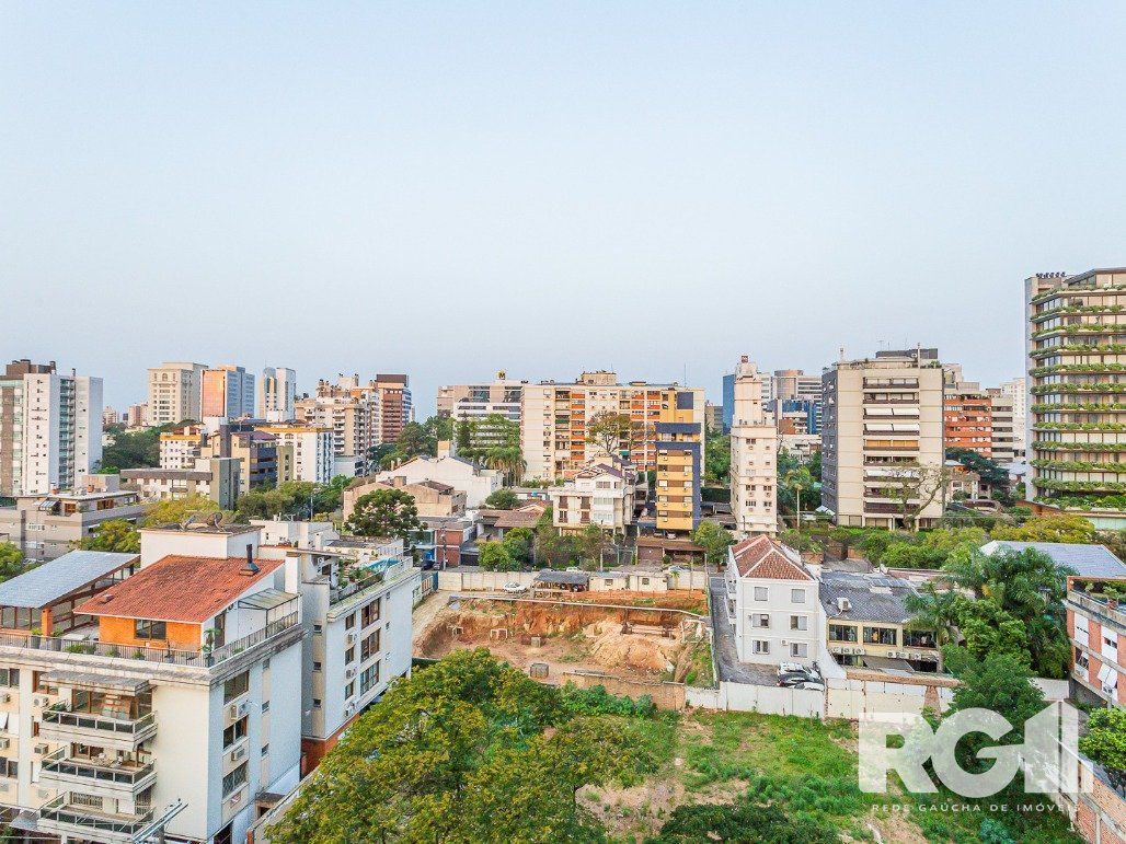 Apartamento semimobiliado, 167 m², 3 suítes e 3 vagas de garagem no bairro Bela Vista. — foto 16