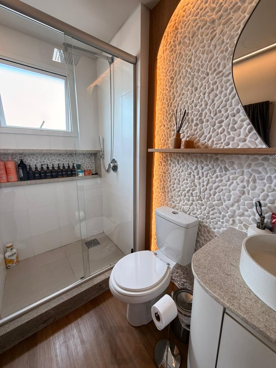 Apartamento mobiliado e decorado em alto padrão a venda no Quintal Moinhos. — foto 11
