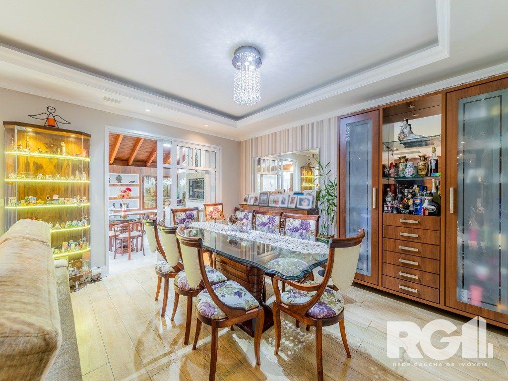 EXCLUSIVIDADE Belíssima casa de 4 suítes + gabinete no condomínio fechado Terra Mater com vista exuberante para o bosque, próximo da portaria e infraestrutura. — foto 9