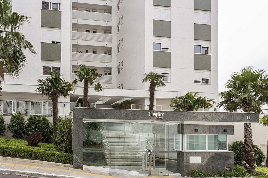 Apartamento à VENDA, com ótima planta de 137 m² privativos, 3 SUÍTES, 2 vagas, em um condominio com INFRAESTRUTURA DE RESORT, bairro RIO BRANCO. — foto 17