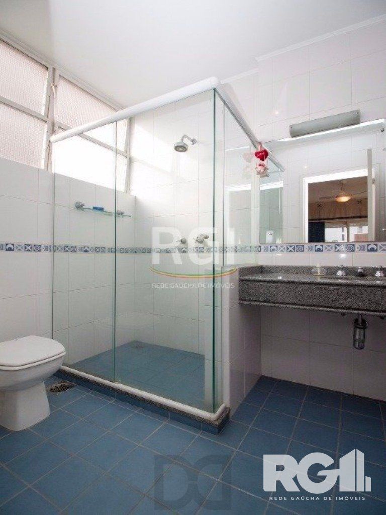 Apartamento a venda, de 176 m2 com 3 dormitórios no Moinhos de Ventos em Porto Alegre. — foto 9