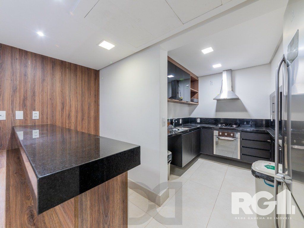 Belíssimo apartamento no Glass Aurélio andar alto, Living com pé direito duplo, 174m² privativos finamente decorado no Moinhos de Vento — foto 29
