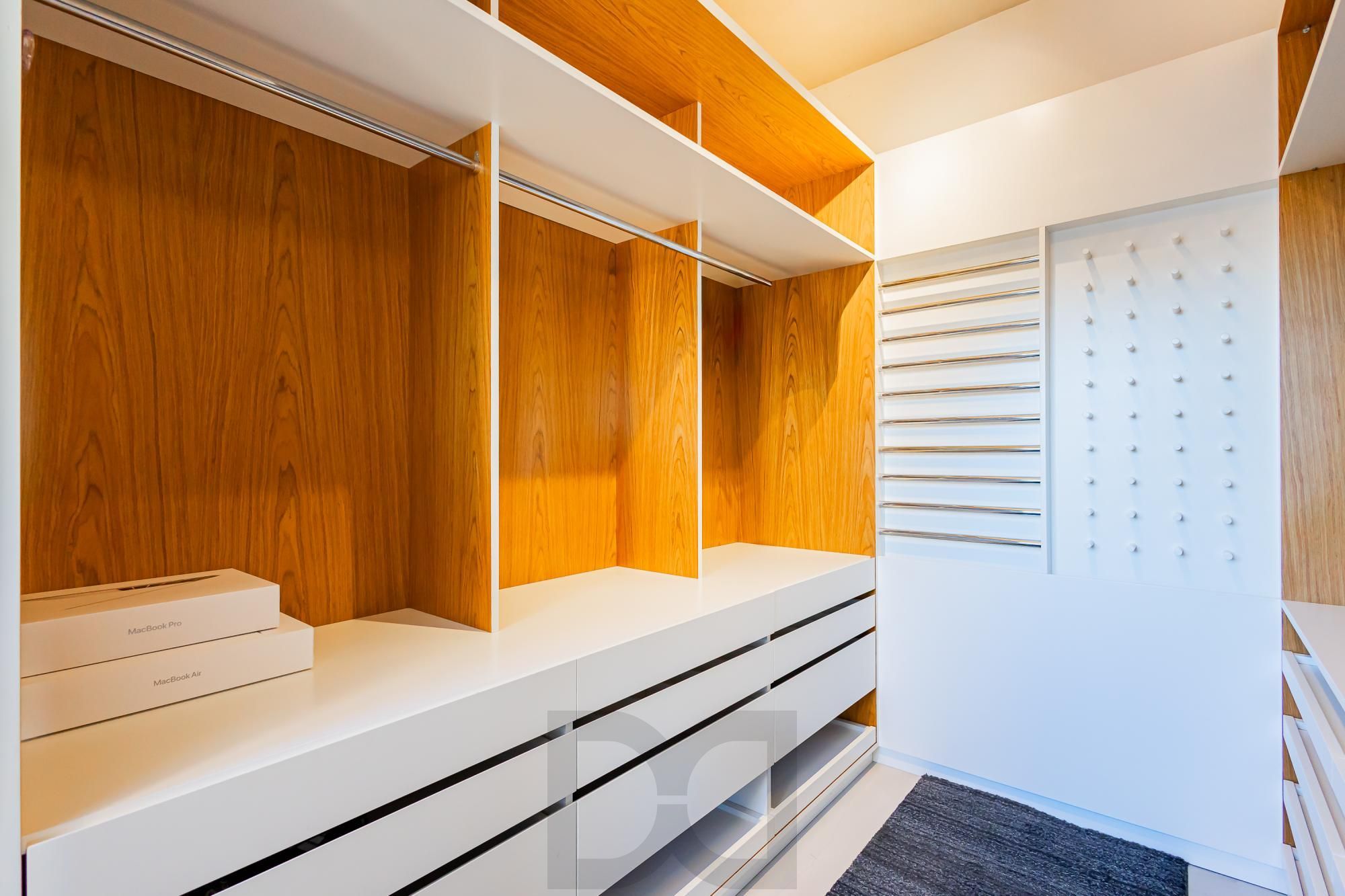 Espetacular apartamento finamente decorado e mobiliado por arquiteto renomado com 3 vagas próx. Rua Nova Iorque — foto 19