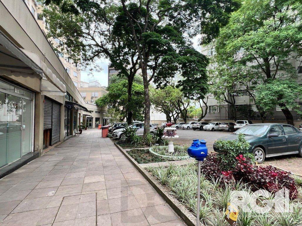 Loja térrea em condomínio de 45 m2 com vaga para alugar no bairro Floresta. — foto 14