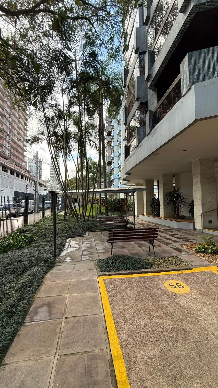 Lindo Apartamento a venda Semimobiliado de 2 Quartos no Bairro Petrópolis, Porto Alegre — foto 15
