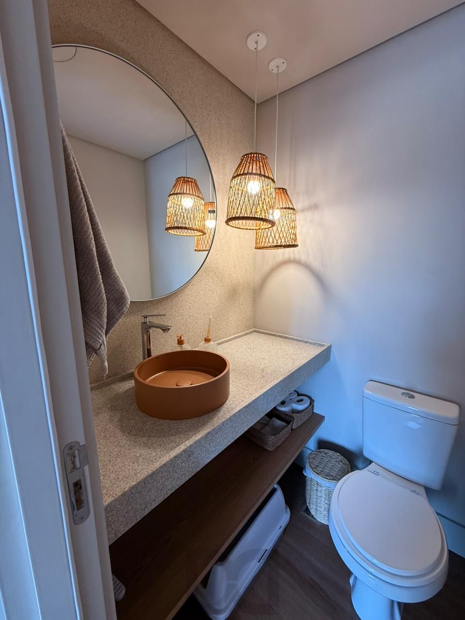 Apartamento mobiliado e decorado em alto padrão a venda no Quintal Moinhos. — foto 9