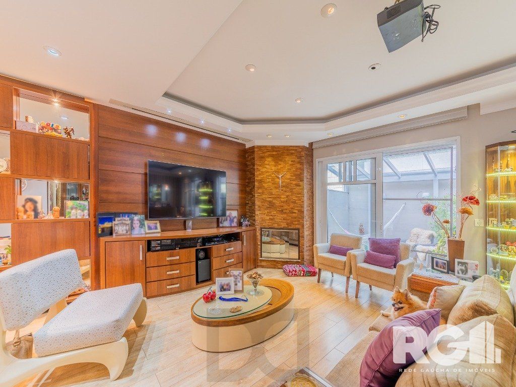 EXCLUSIVIDADE Belíssima casa de 4 suítes + gabinete no condomínio fechado Terra Mater com vista exuberante para o bosque, próximo da portaria e infraestrutura. — foto 7
