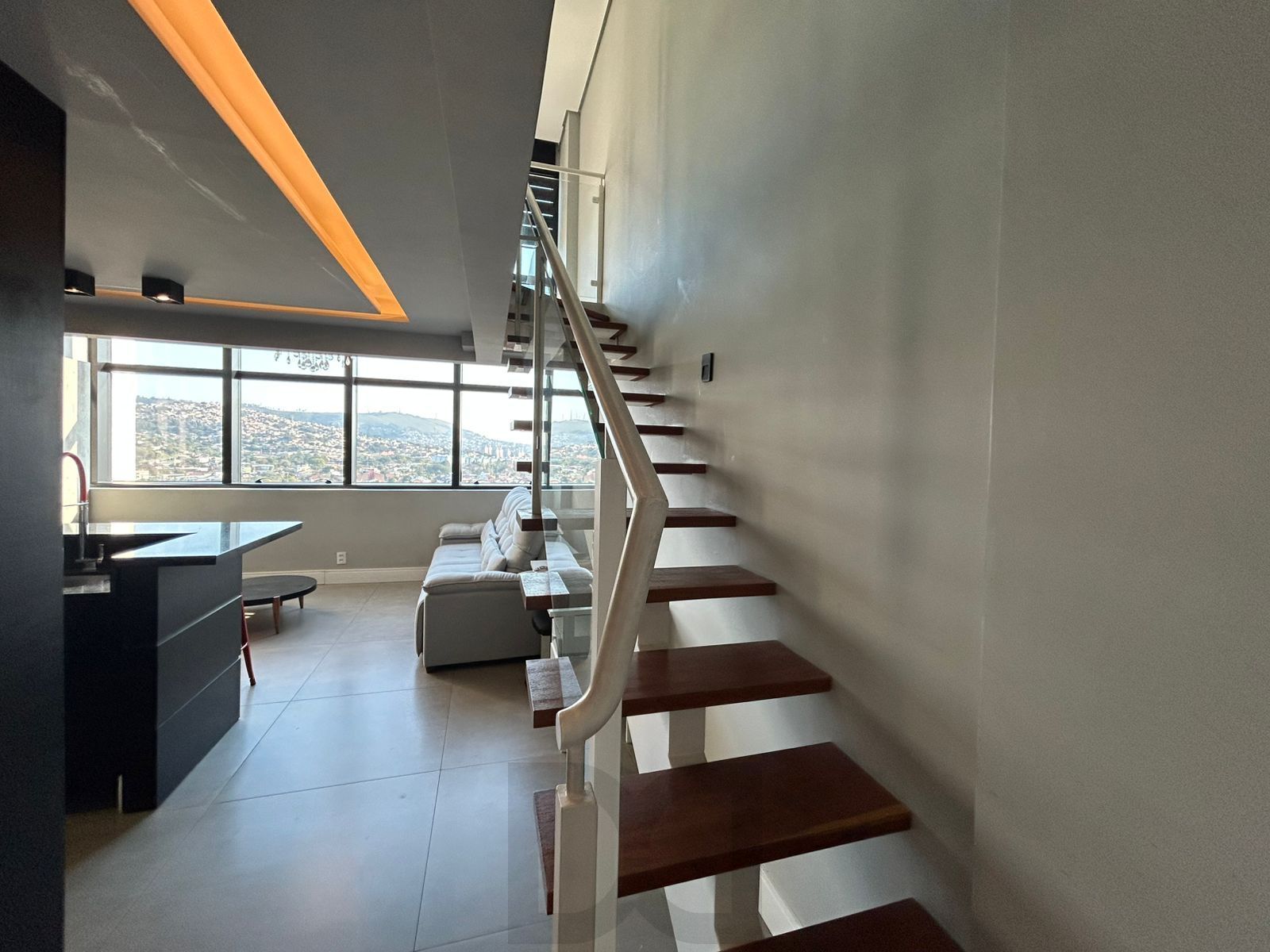 Apartamento duplex a venda, mobiliado e decorado, planta de 57 m2 com 1 dormitório, 2 vagas e 1 depósito. — foto 16
