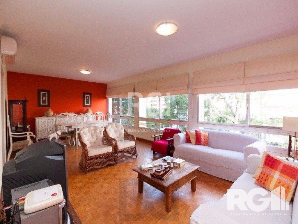Apartamento a venda, de 176 m2 com 3 dormitórios no Moinhos de Ventos em Porto Alegre. — foto 1