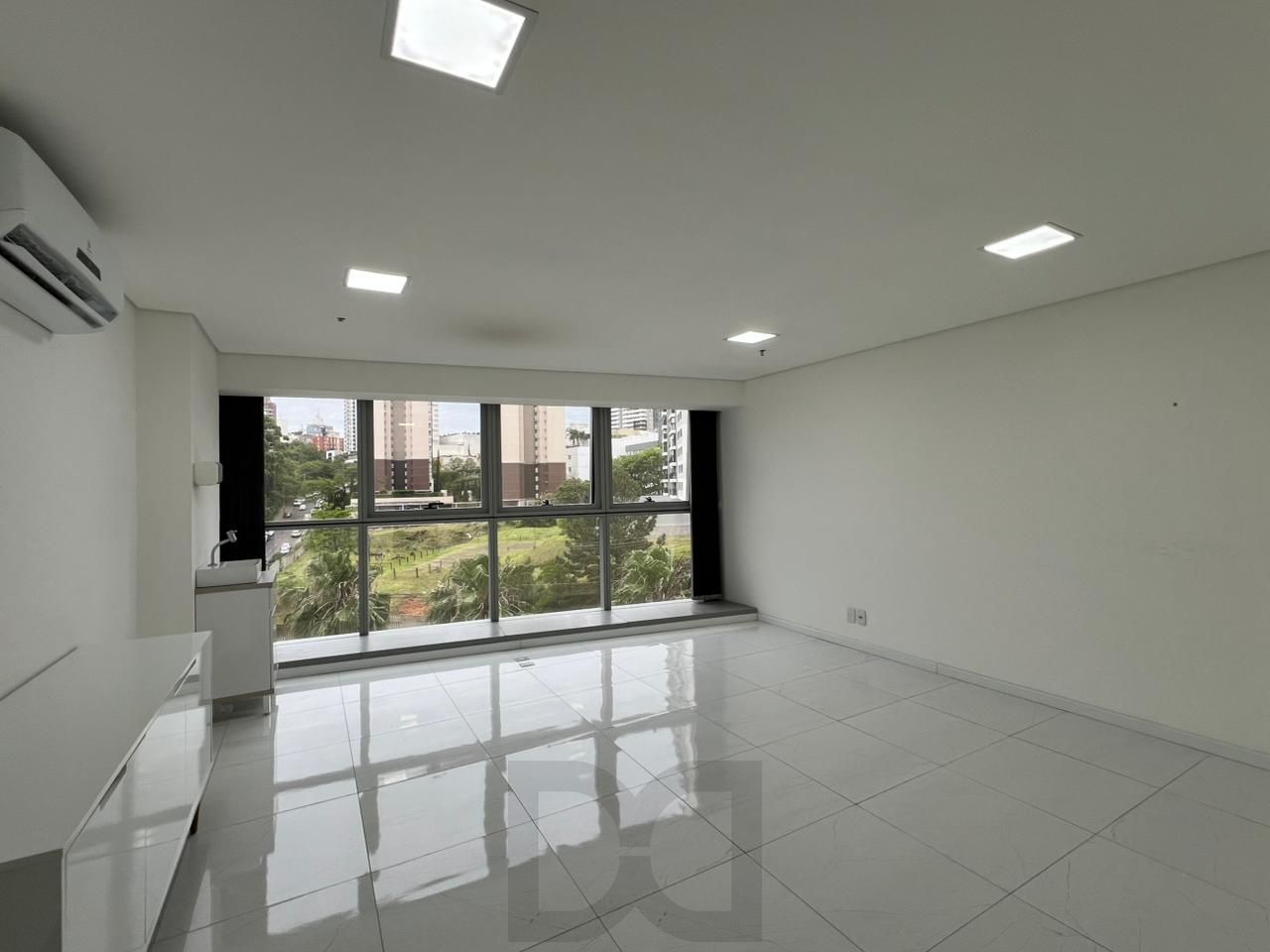 Sala comercial com 44 m2 a venda no Trend Nova Carlos Gomes. — foto 1