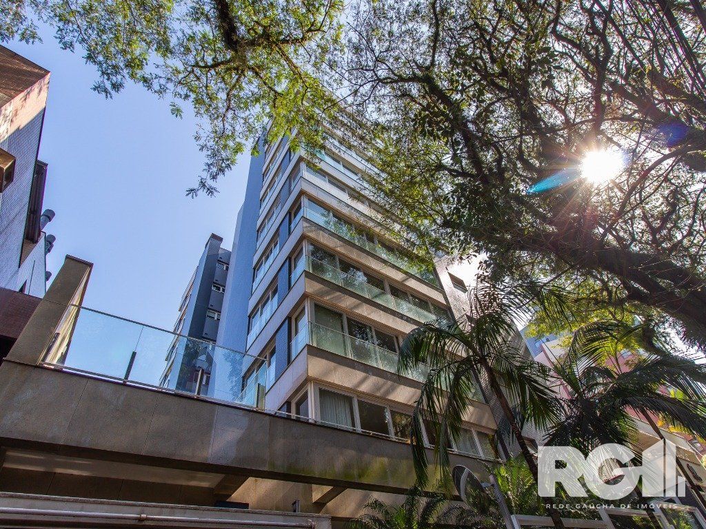 Belíssimo apartamento todo decorado por arquiteto. Apartamento com 170 m2, 3 suítes, sendo 1 suíte máster no bairro Petrópolis. — foto 59