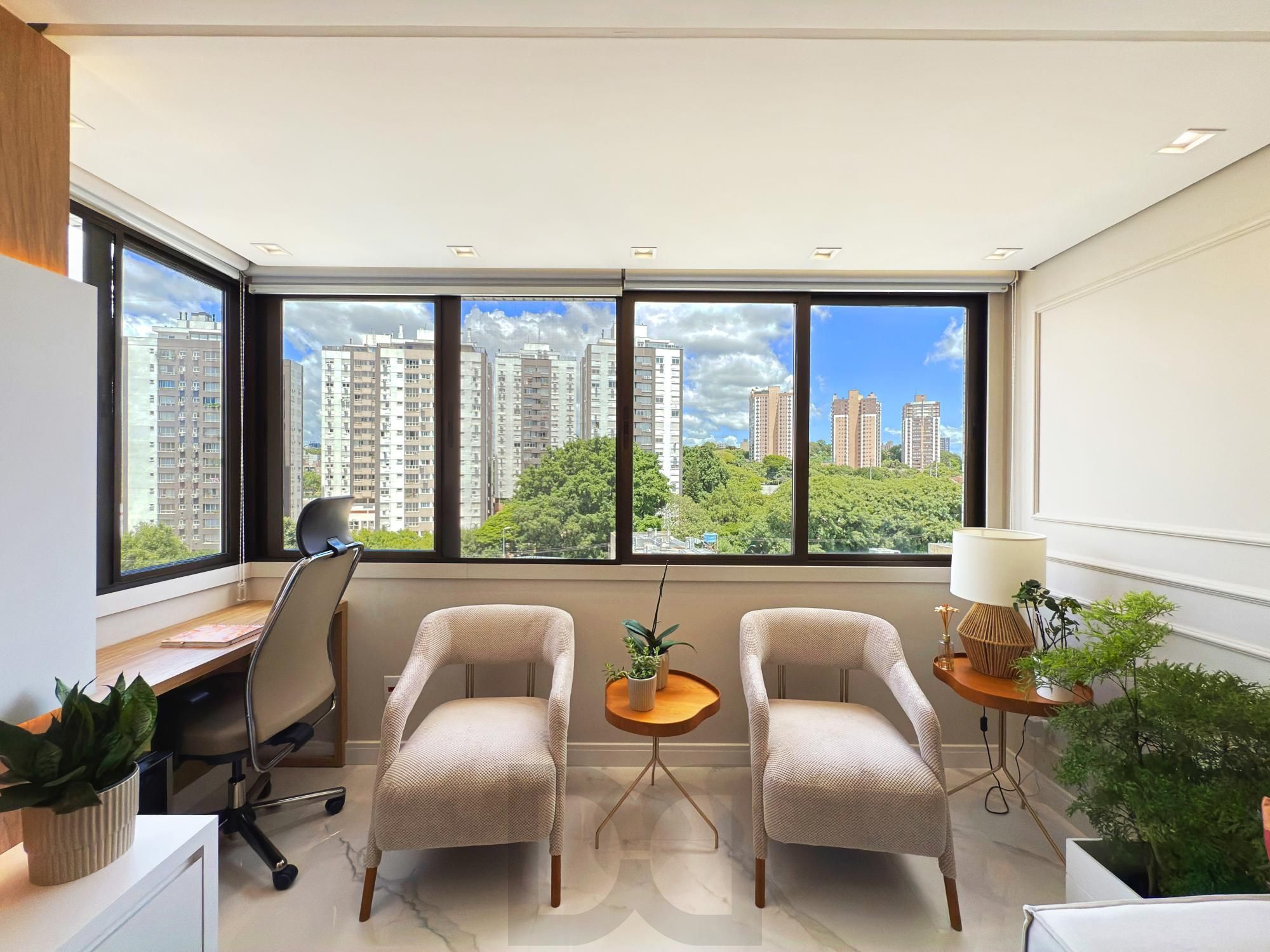 Belíssimo apartamento semimobiliado e decorado 2 dorm 2 vagas c/piscina — foto 8