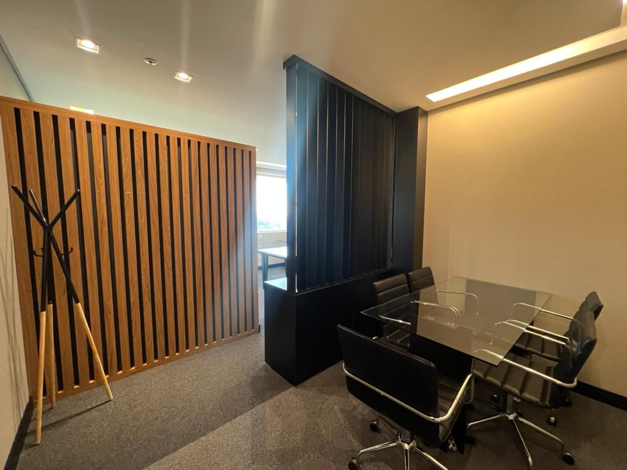 Sala comercial mobiliada com 40 m2 para alugar na Av. Anita Garibaldi. — foto 5