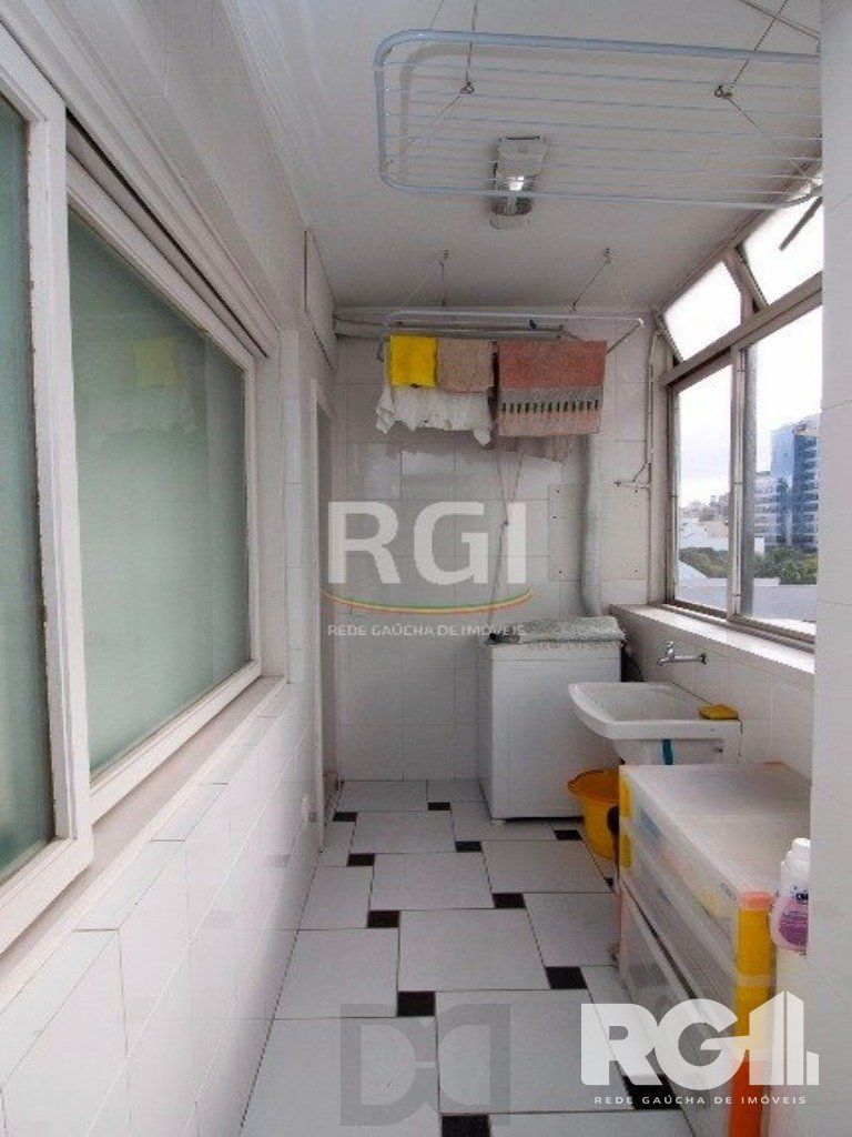 Apartamento a venda, de 176 m2 com 3 dormitórios no Moinhos de Ventos em Porto Alegre. — foto 12