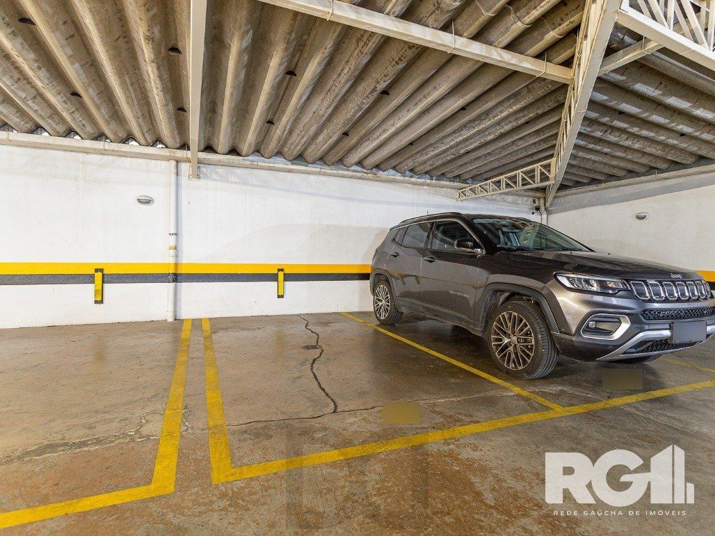 Apartamento semimobiliado, 167 m², 3 suítes e 3 vagas de garagem no bairro Bela Vista. — foto 34