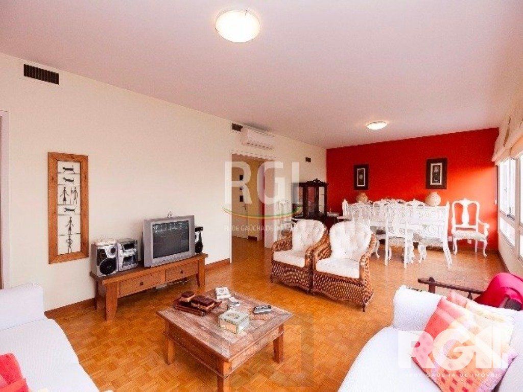 Apartamento a venda, de 176 m2 com 3 dormitórios no Moinhos de Ventos em Porto Alegre. — foto 3
