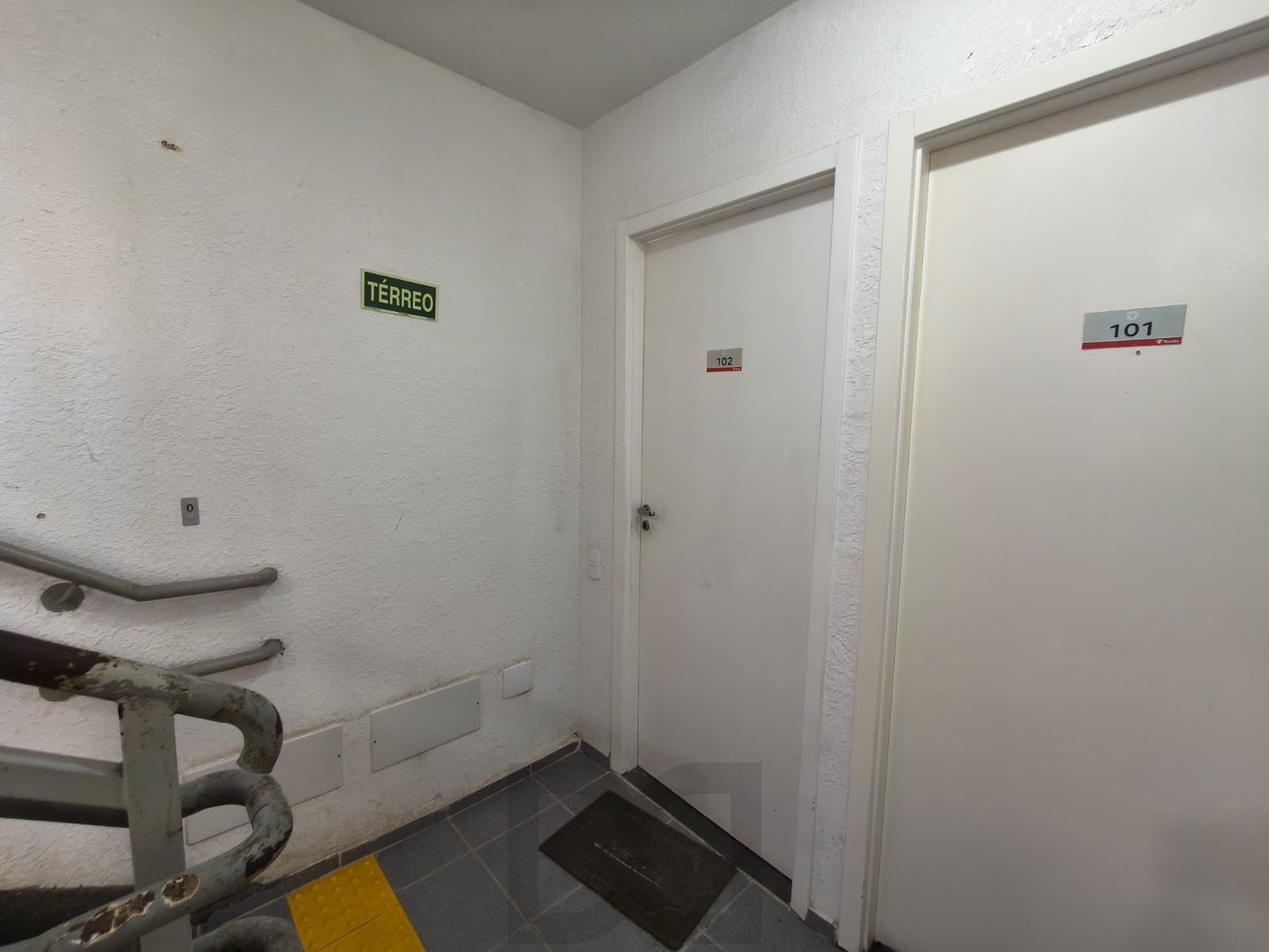 Apartamento 2 dormitórios - Recem Reformado - Reserva do sul II -Porto Alegre/RS — foto 4