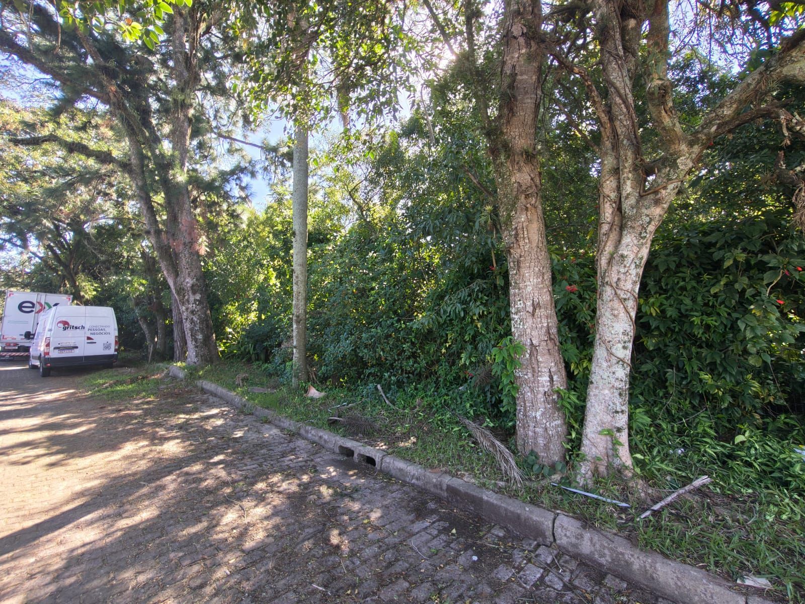 Terreno à venda medindo 45x25 próximo a Juca Batista, Zona Sul POA — foto 2