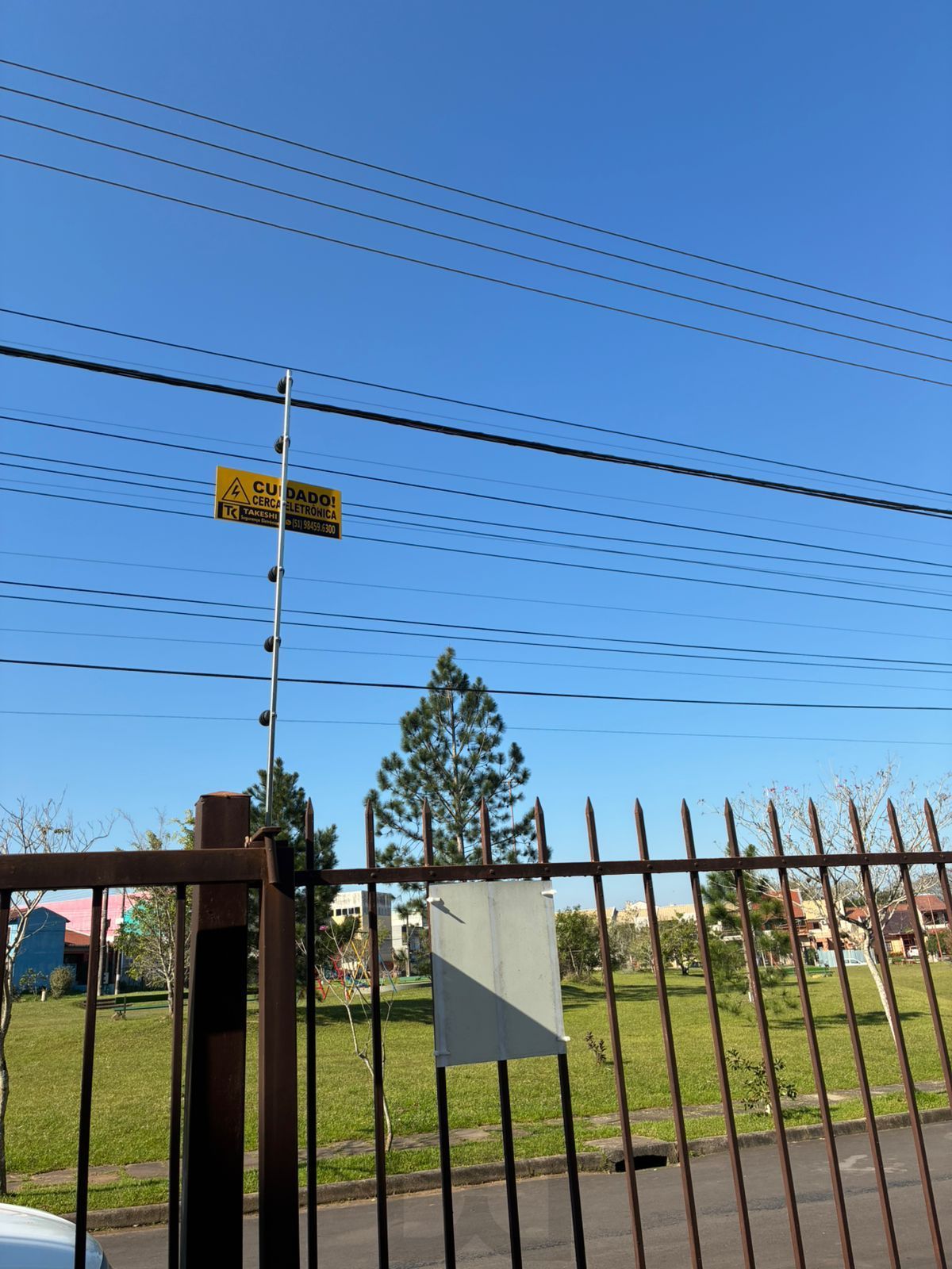 Casa á venda 3 Dormitórios sendo 1 suíte -Hípica Boulevard - Porto Alegre/RS — foto 4