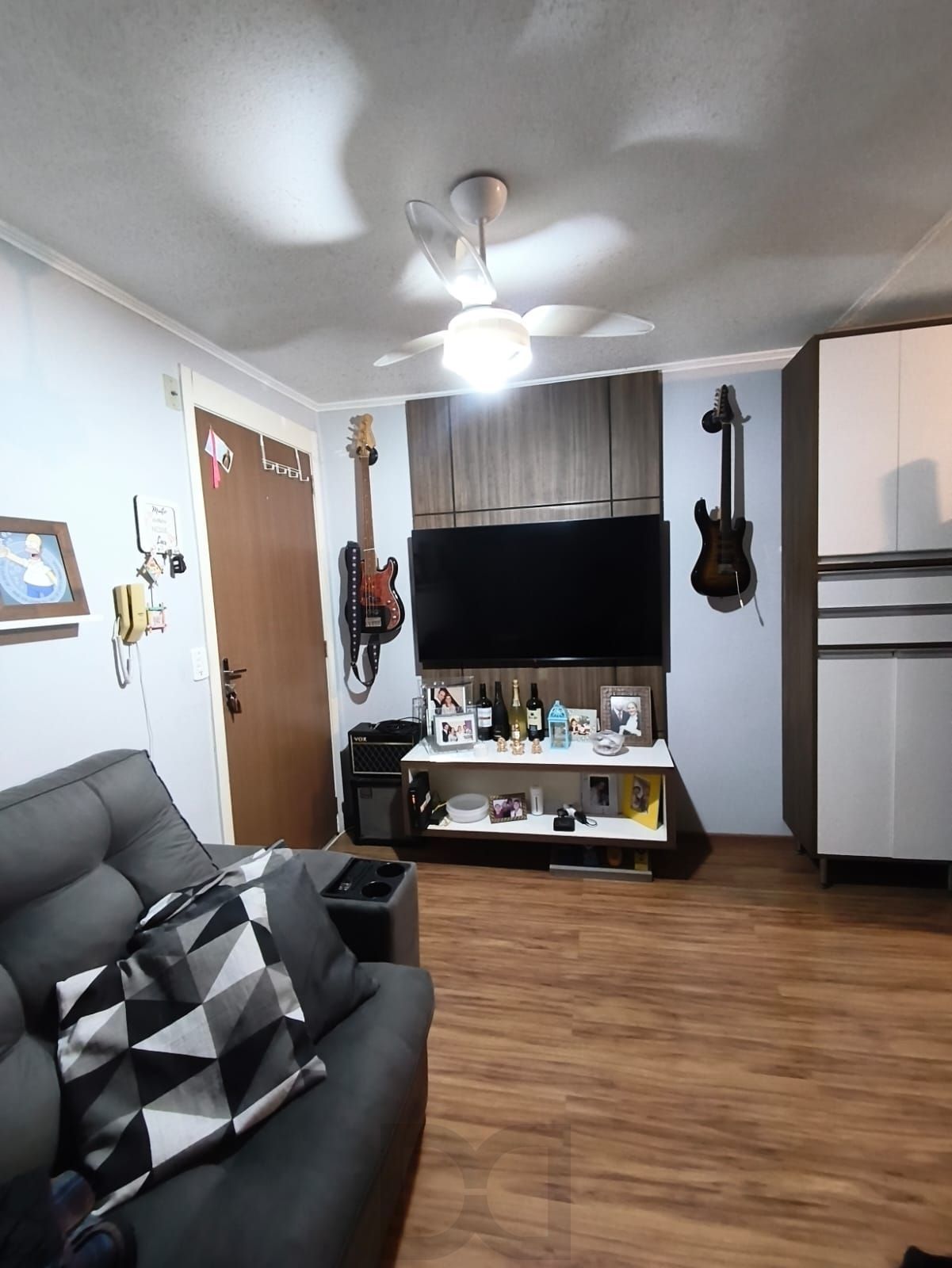 Apartamento à Venda - Monte Verde 2 dormitórios, Semi Mobiliado, Porto Alegre/RS — foto 2