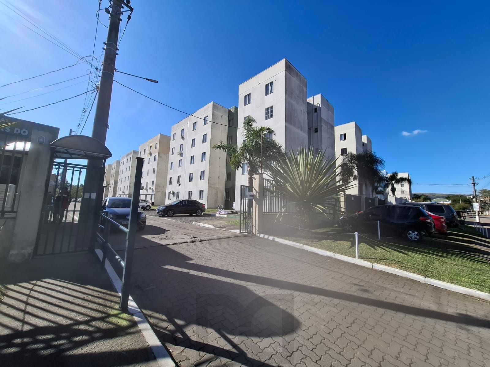 Apartamento à venda 2 dormitórios Bairro Restinga - Porto Alegre/RS — foto 1