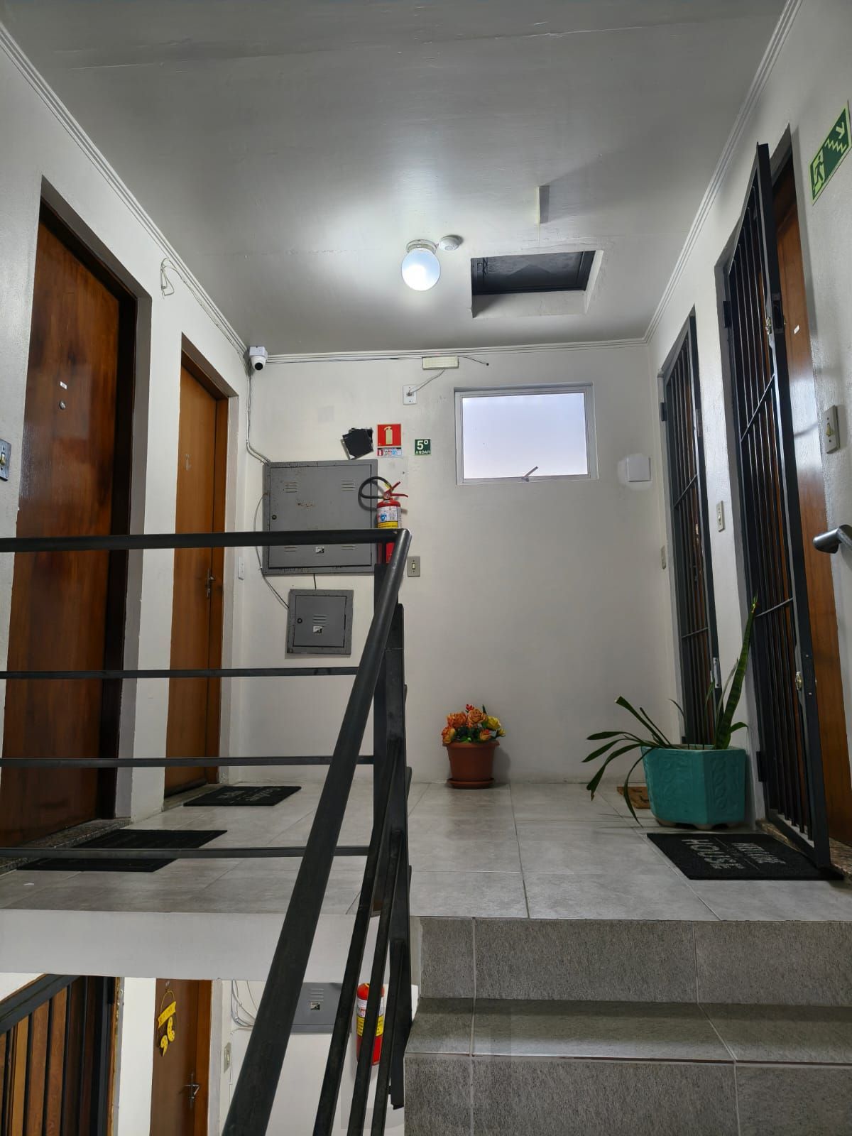 Apartamento 2 Dormitórios - Mobiliado - Campo Novo - Porto Alegre/RS — foto 7