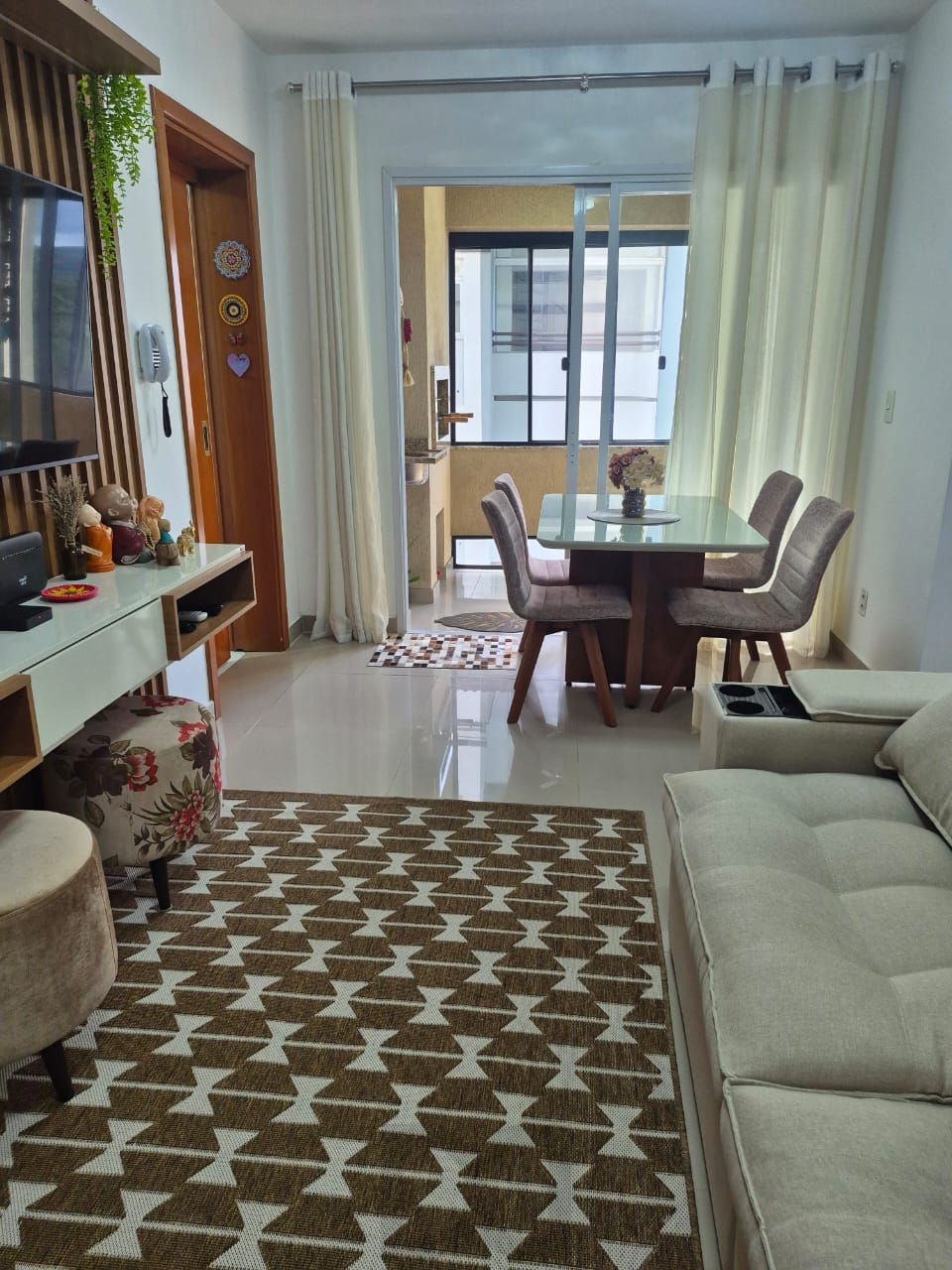 Apartamento Semi Mobiliado à Venda – Bairro Cavalhada Porto Alegre/RS — foto 1