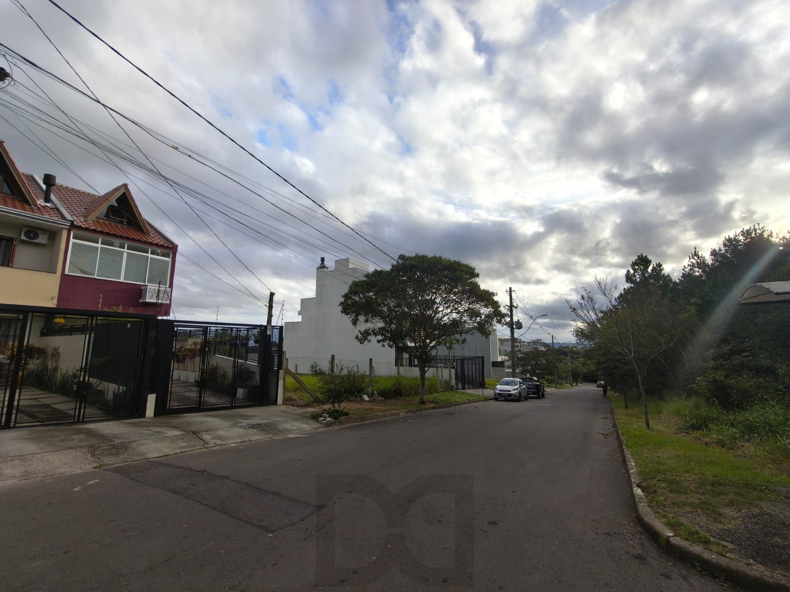 Terreno no Bairro Guarujá, medindo 8x25, Vista para o Guaíba - Porto Alegre/RS — foto 4