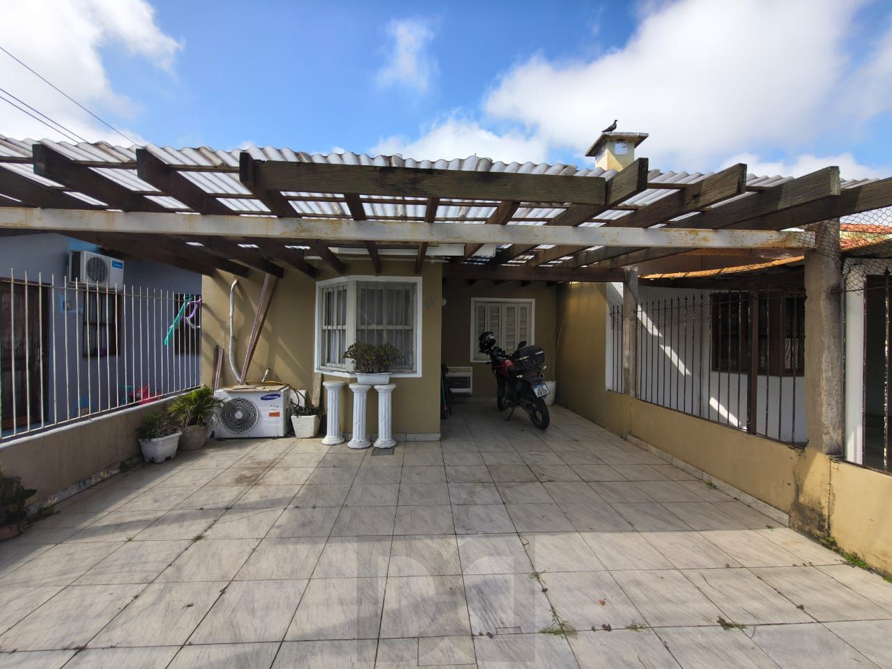 Casa a venda 3 dormitórios - Restinga - Porto Alegre — foto 1
