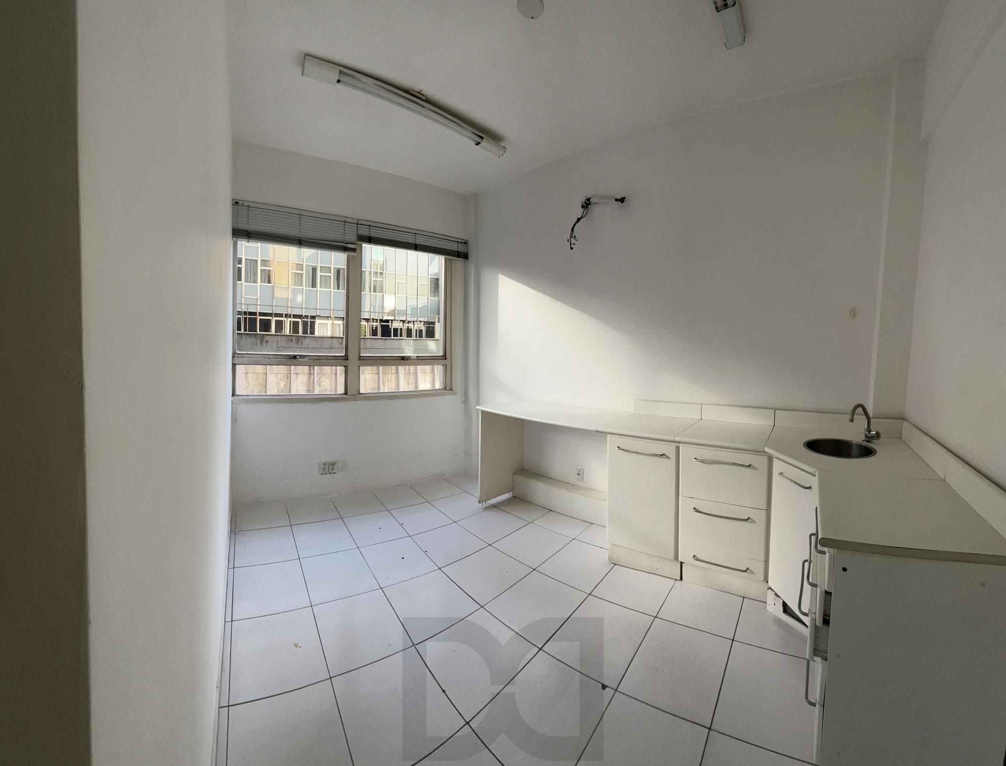 Excelente Oportunidade! Sala comercial para venda no centro de Porto Alegre. — foto 25