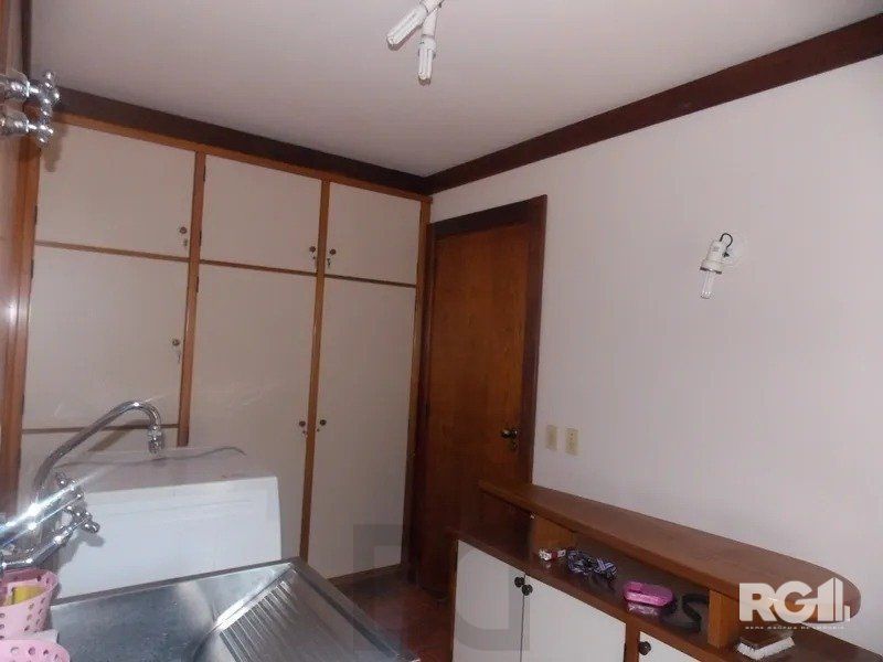 CASA EM CONDOMÍNIO DE ALTO PADRÃO — foto 14