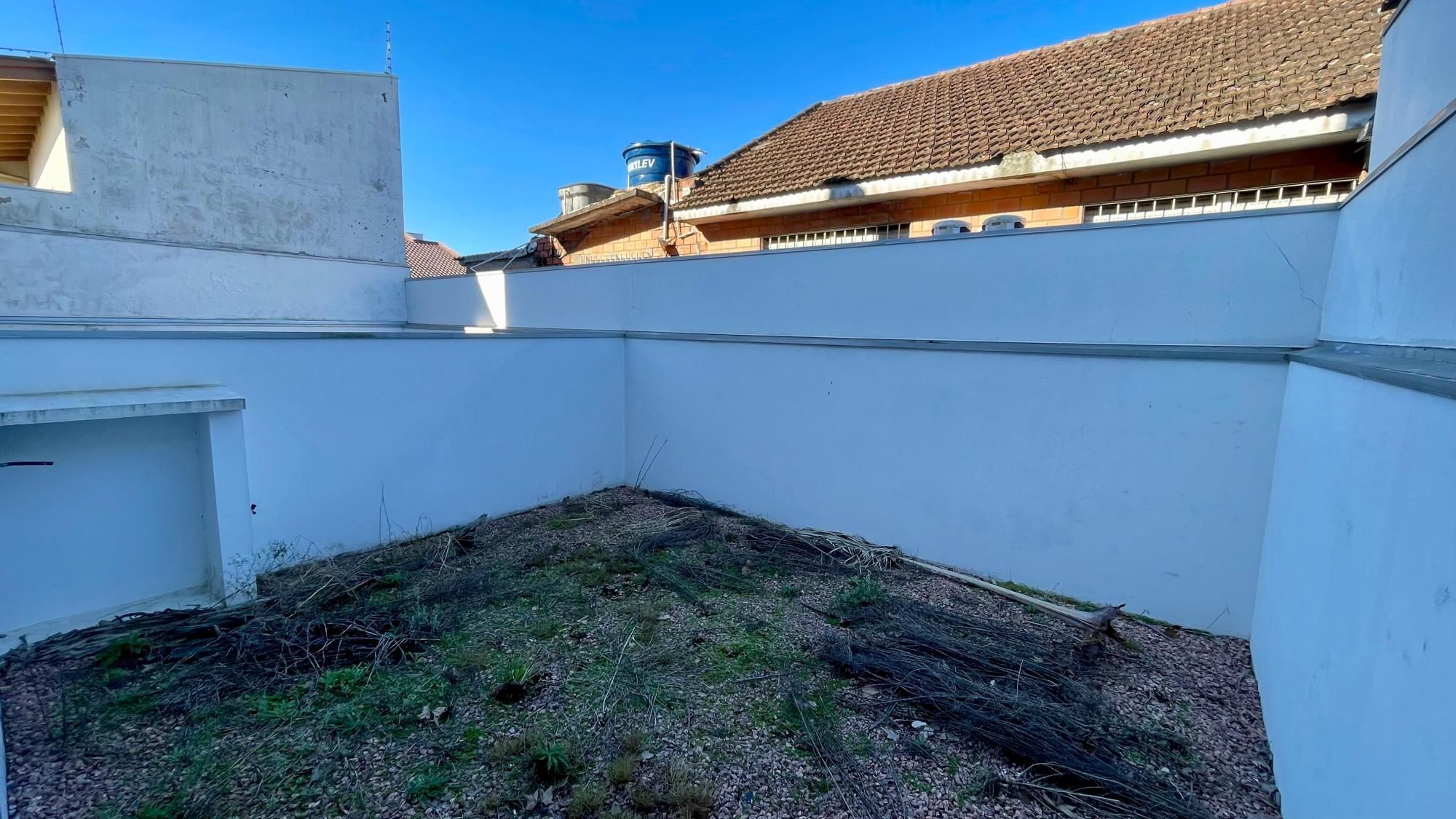 Sobrado Novo com Suíte e Churrasqueira no Jardim Planalto — foto 4