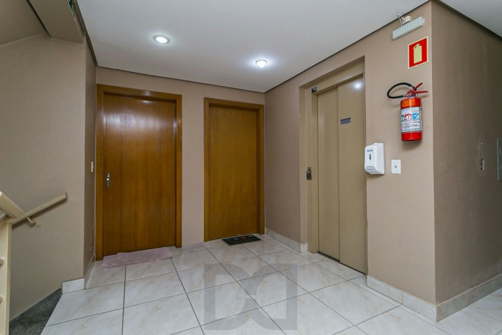 Apartamento com 3 dormitórios, suíte, sacada e churrasqueira. — foto 28