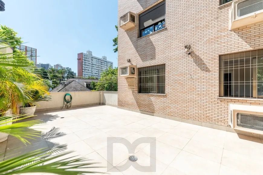 Apartamento Garden com 3 dormitórios e pátio ensolarado — foto 4