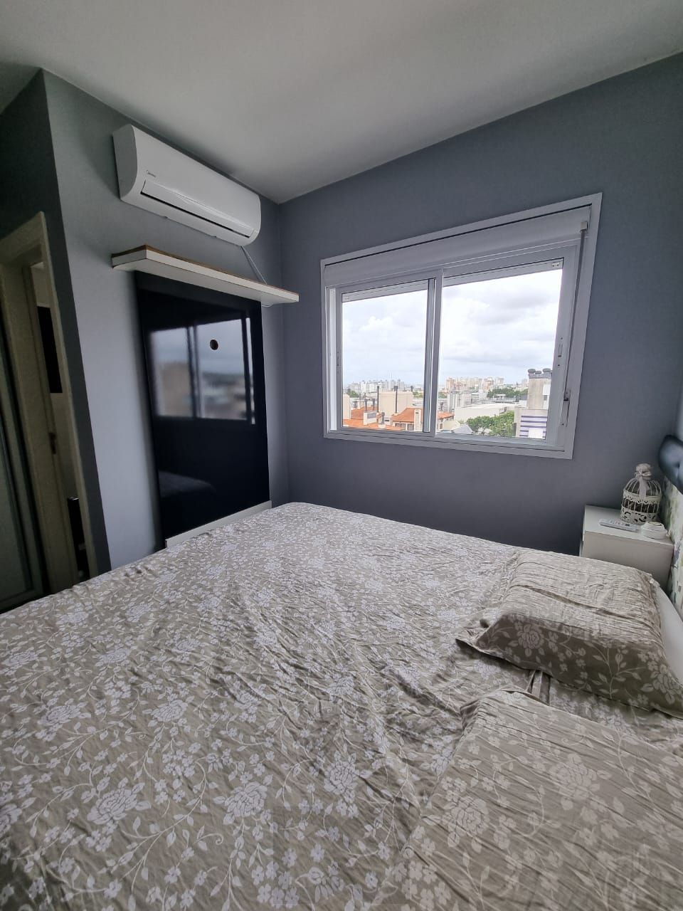 Apto 3 dorm living estendido, andar alto no Passo da Areia — foto 10