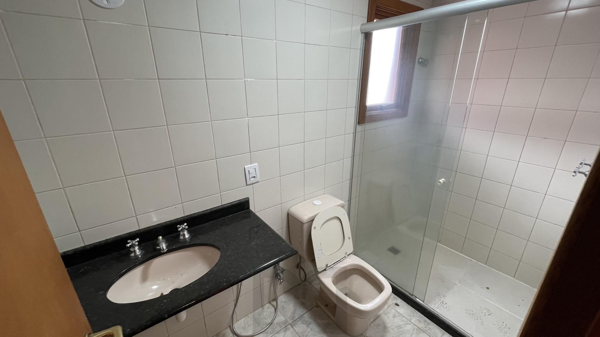 Casa em condomínio com 3 dormitórios, suíte, lavabo e 2 vagas. — foto 19