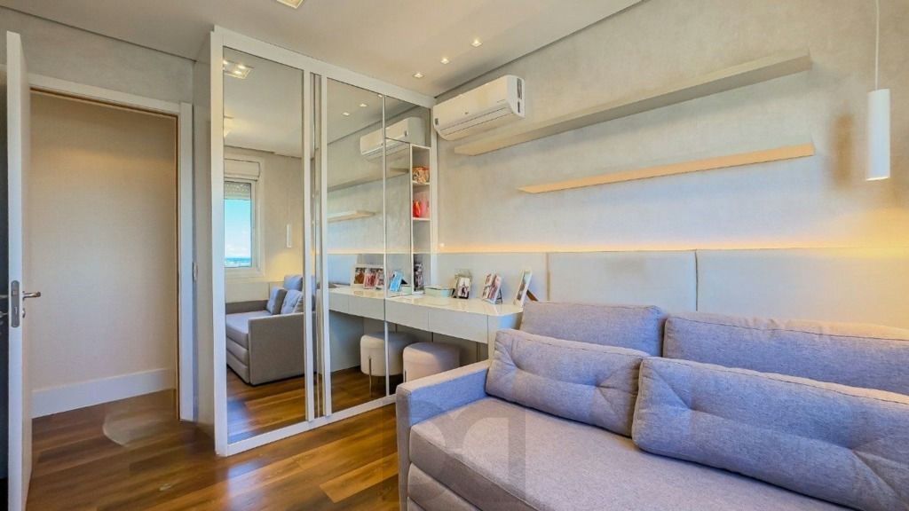 Apartamento com vista para o Guaíba, 3 dormitórios e 2 vagas — foto 17