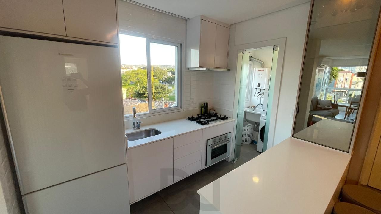 Apartamento 2 Dorm Mobiliado com Vaga e Elevador — foto 3