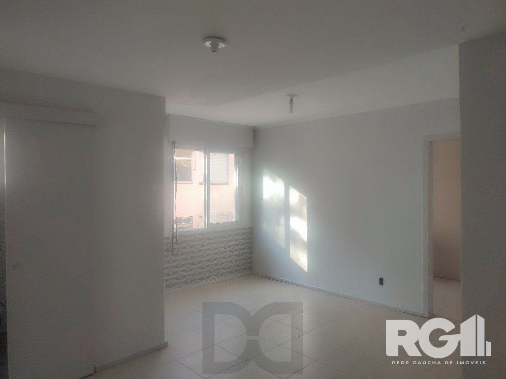 Apartamento reformado com 2 dormitórios 55m² privativos, com vaga no bairro Leopoldina — foto 5
