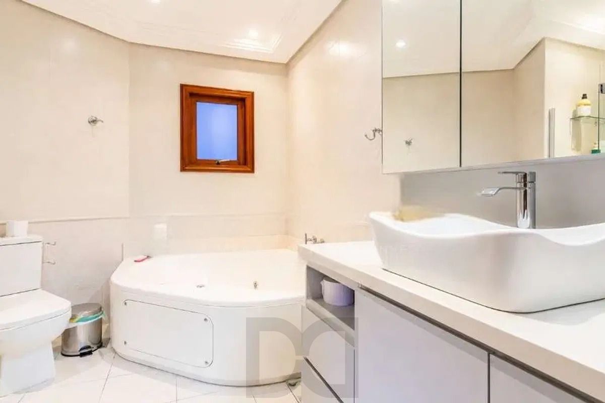 Casa com 3 dormitórios, suíte, churrasqueira e piscina. — foto 16