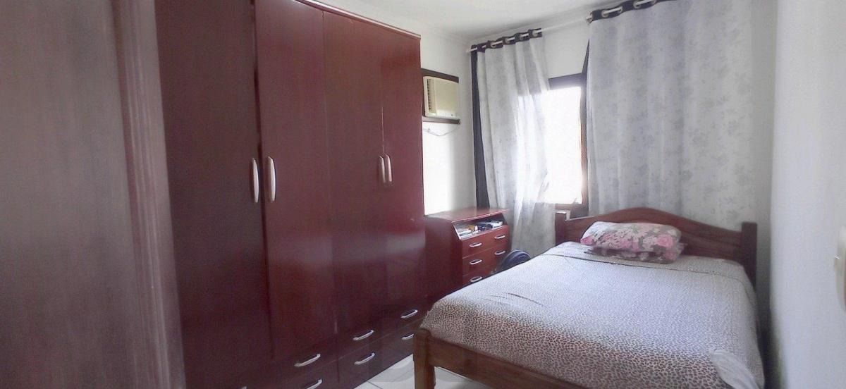 Casa com 4 dormitórios, sótão e amplo pátio próxima ao Hospital Cristo Redentor — foto 12