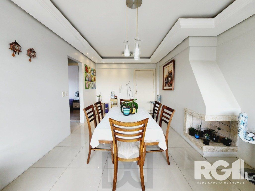 Apartamento todo Mobiliado com 2 dormitórios, Boulevard Assis Brasil. — foto 4