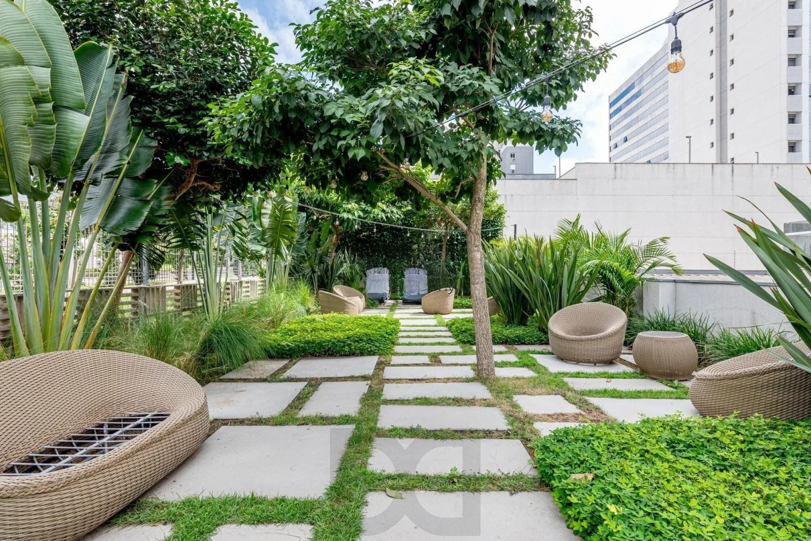 Apartamento Garden Semimobiliado 3 Dormitórios Próximo ao Iguatemi — foto 36