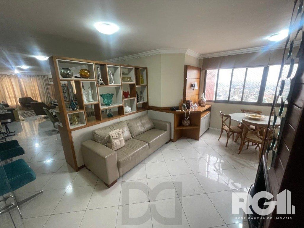 Apartamento com 3 dormitórios, 1 suíte, lavabo, 2 vagas cobertas, semimobiliado, churrasqueira e lareira. — foto 1